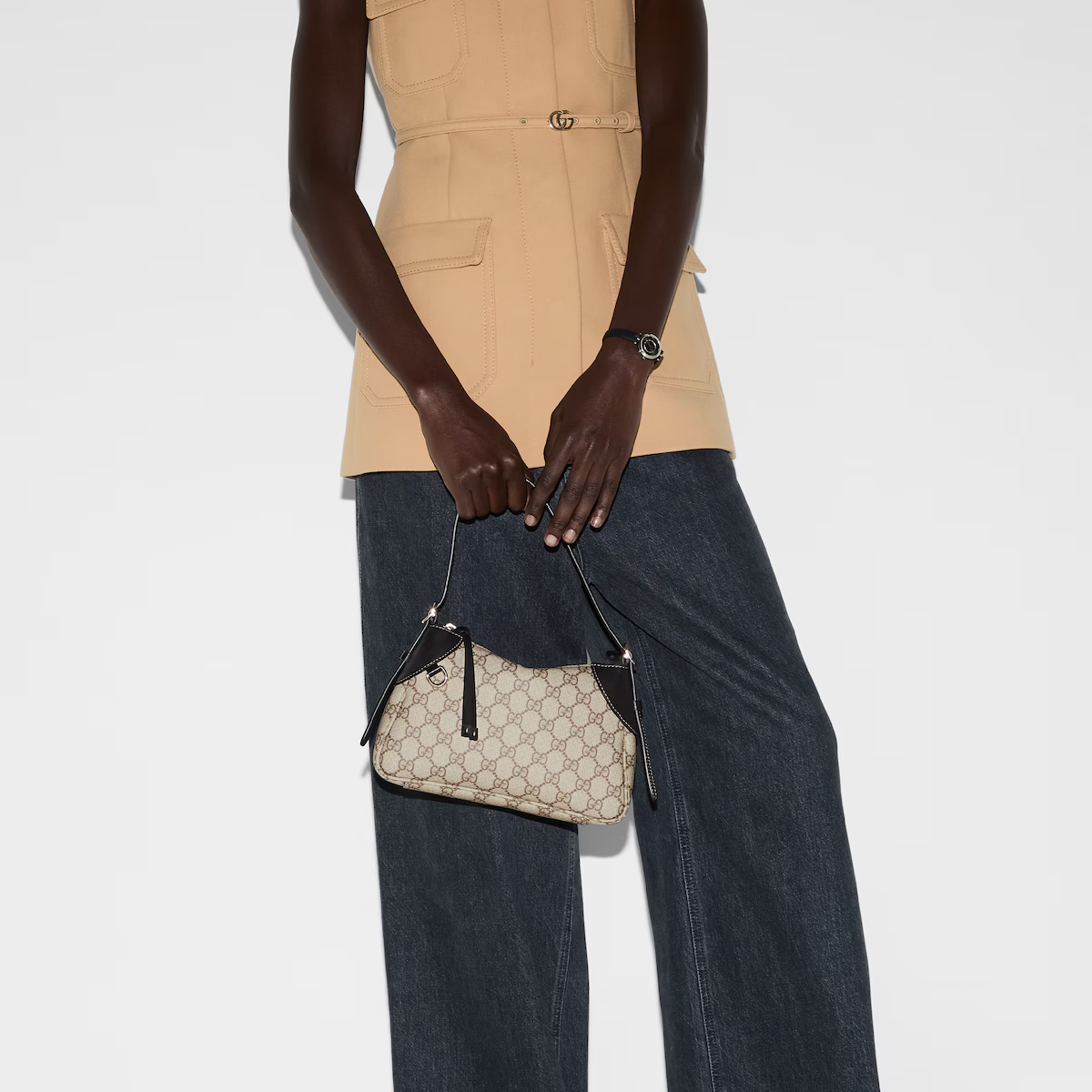 GG EMBLEM SMALL SHOULDER BAG